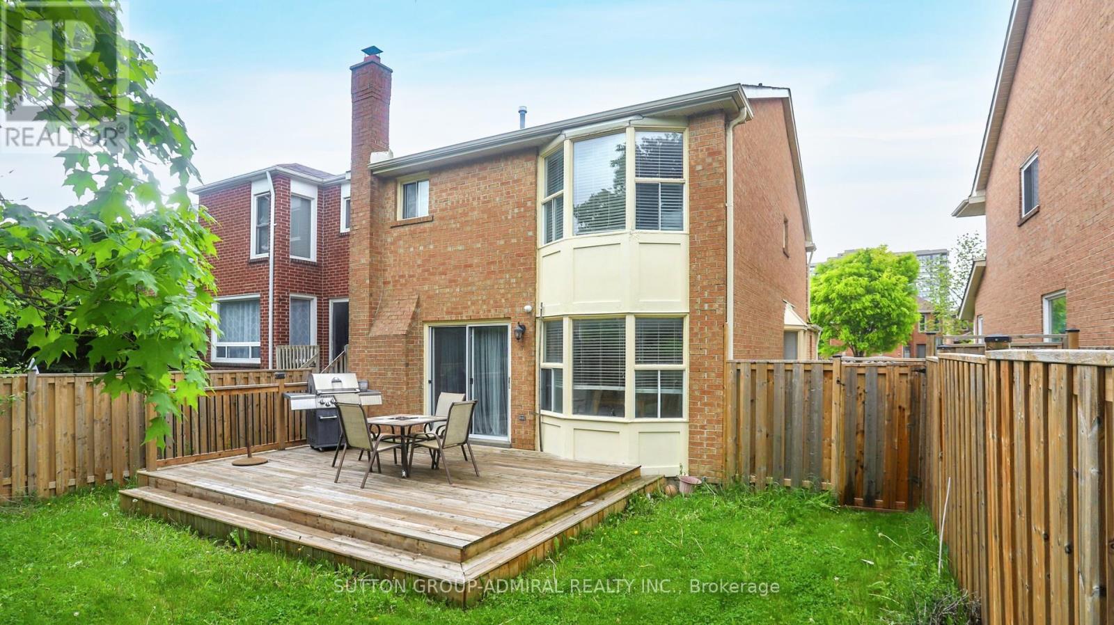 27 Thornbury Circle, Vaughan, Ontario  L4J 5C1 - Photo 25 - N12170720