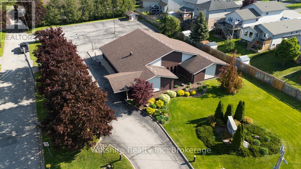 239 Ossian Terrace, Ingersoll, Ontario  N5C 3J2 - Photo 3 - X12171836