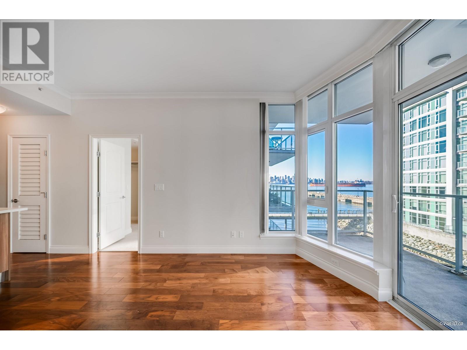 305 185 Victory Ship Way, North Vancouver, British Columbia  V7L 0G2 - Photo 5 - R3005959