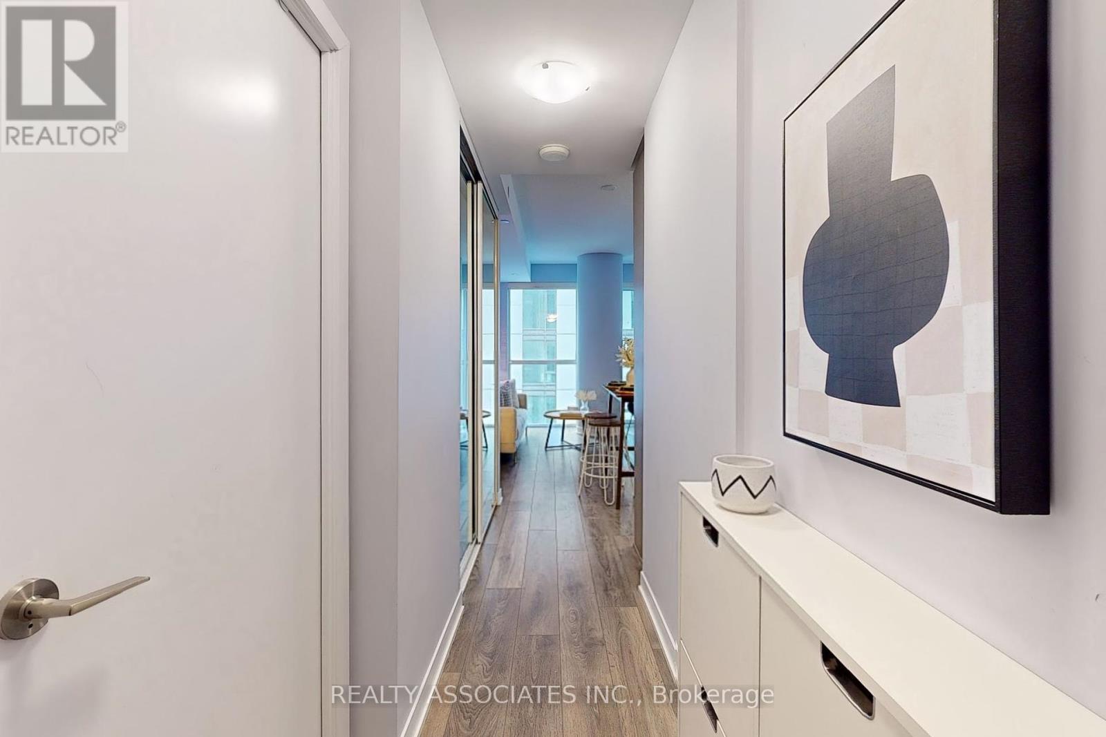 2012 - 87 Peter Street, Toronto, Ontario  M5V 0P1 - Photo 3 - C12171839