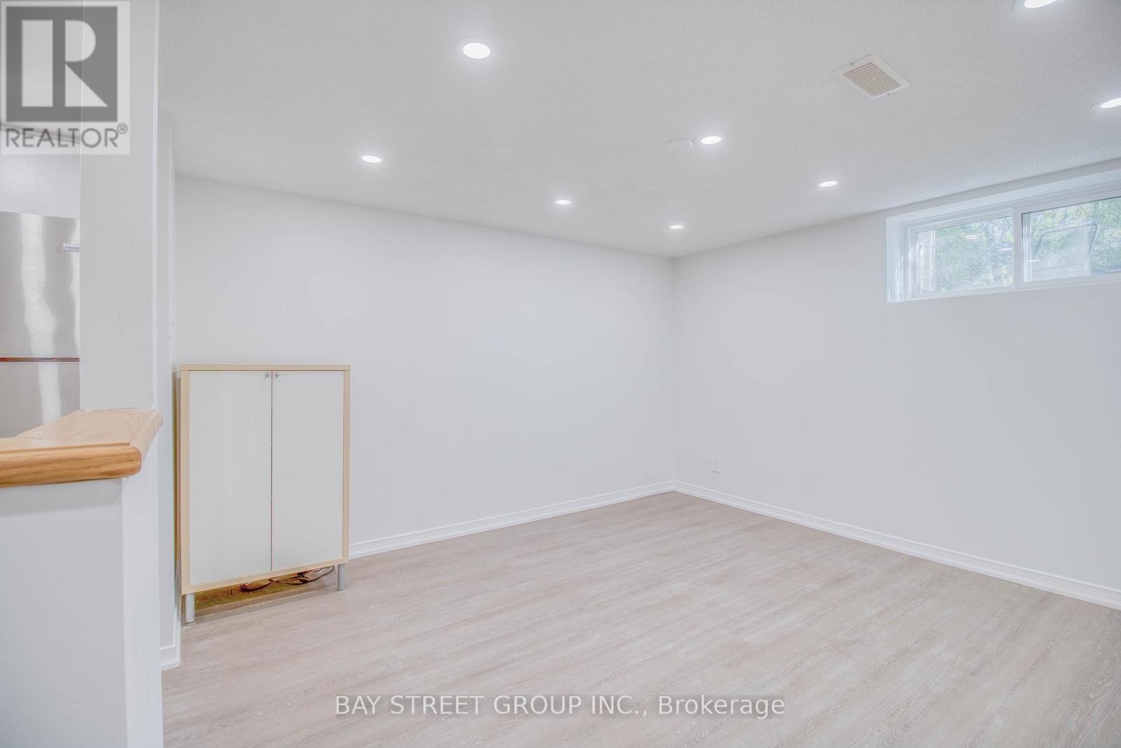 Basement #2 - 65 Davis Road, Aurora, Ontario  L4G 2B4 - Photo 6 - N12171842
