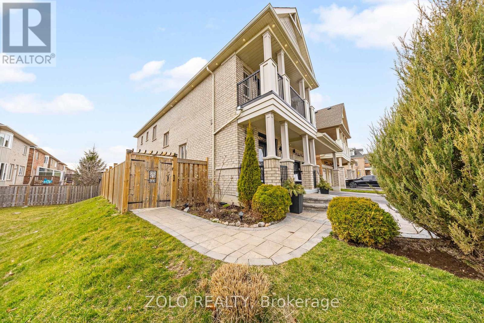 11 John Davis Gate, Whitchurch-Stouffville, Ontario  L4A 1V5 - Photo 3 - N12171853