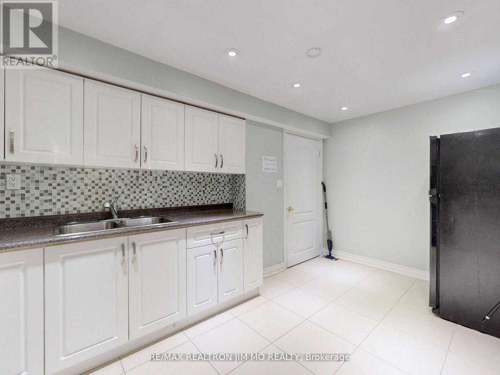 Bsmt - 40 Gladiator Road, Markham (Bullock), Ontario  L3P 1J2 - Photo 11 - N12171859
