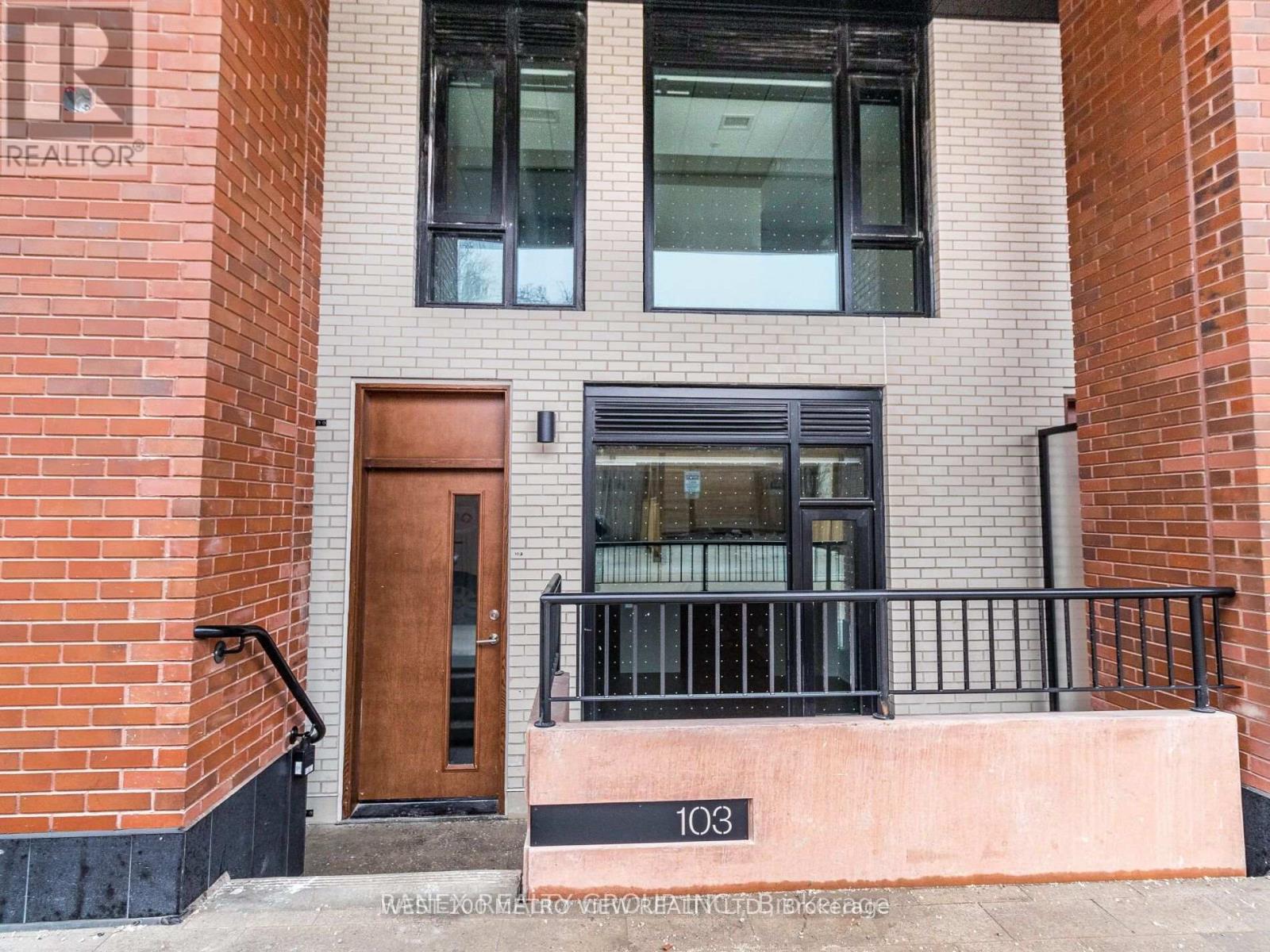 103 - 7 Watkinson Avenue, Toronto, Ontario  M6P 1Y2 - Photo 1 - W12171858