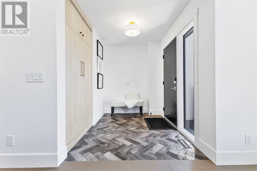 Property at 80 Clarendon Road NW image 5