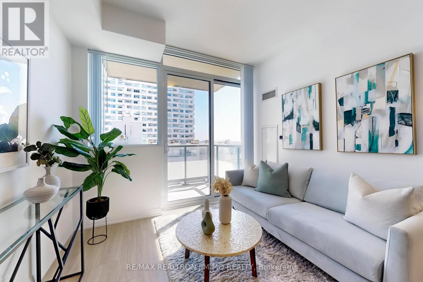 1605 - 25 Holly Street, Toronto, Ontario  M4S 0E3 - Photo 8 - C12136832