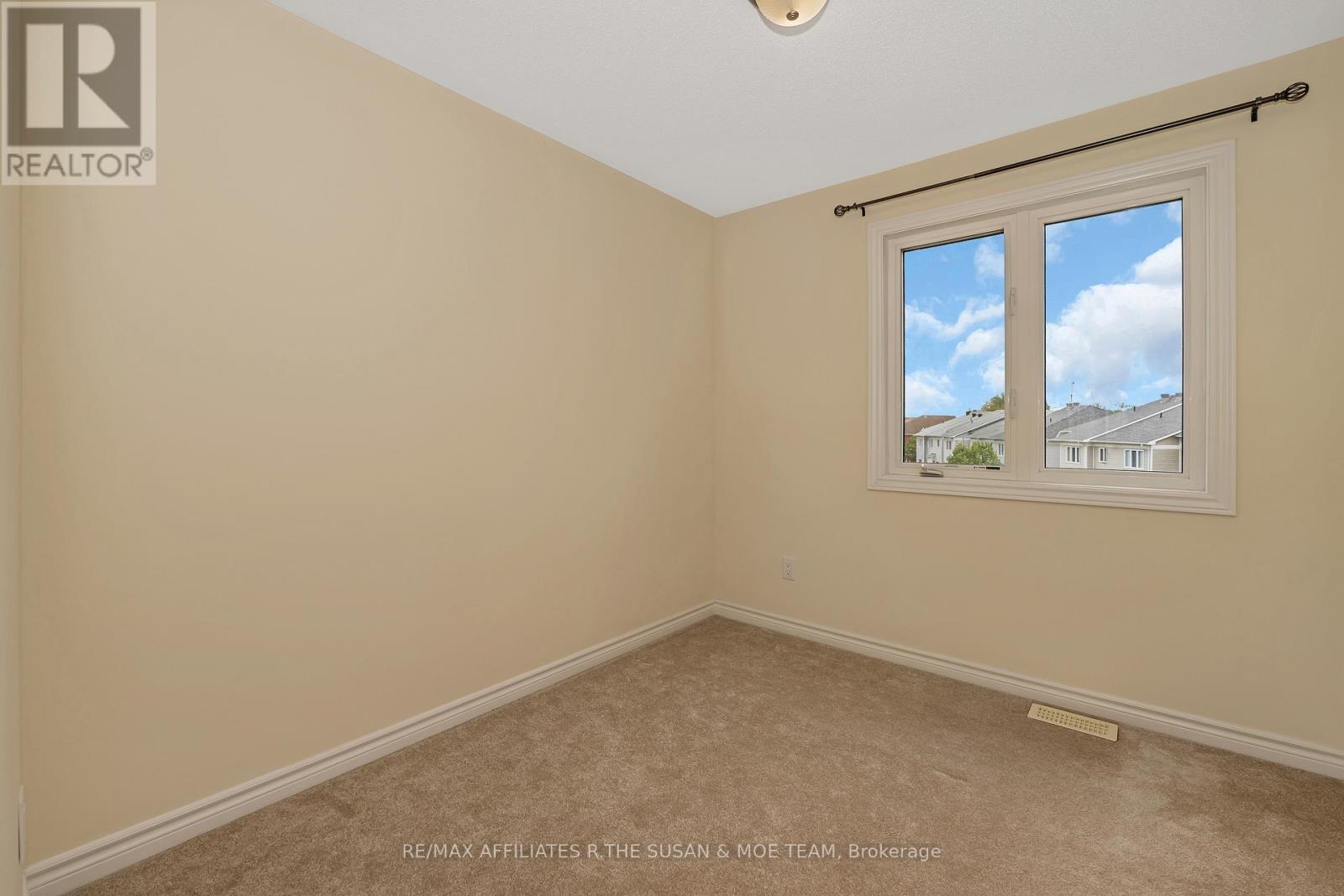503 Coldwater Crescent, Ottawa, Ontario  K2M 0J4 - Photo 17 - X12171878