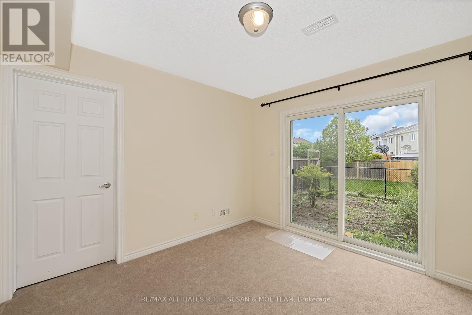 503 Coldwater Crescent, Ottawa, Ontario  K2M 0J4 - Photo 27 - X12171878