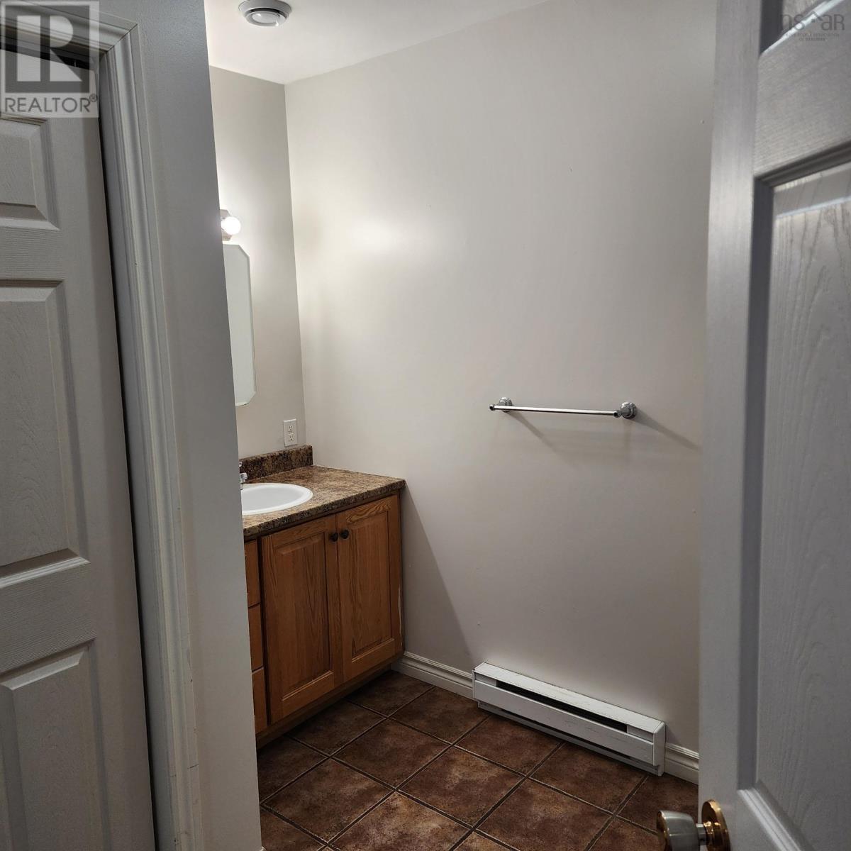 219 Brookside Street, Glace Bay, Nova Scotia  B1A 1L7 - Photo 39 - 202500878