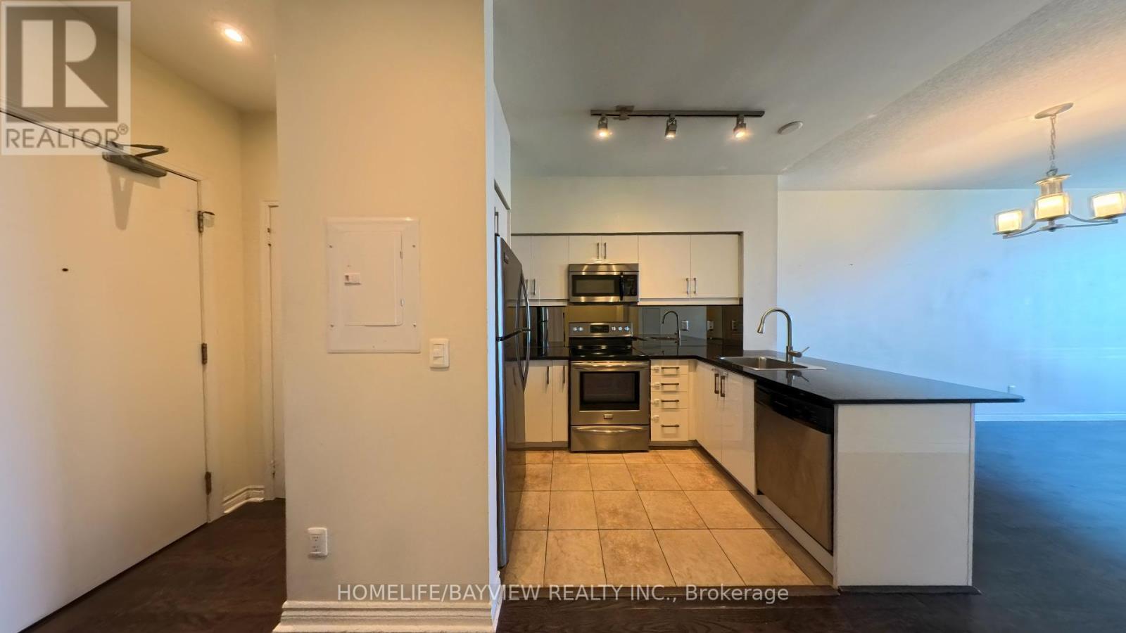 1115 - 2885 Bayview Avenue, Toronto (Bayview Village), Ontario  M2K 0A3 - Photo 8 - C12171870