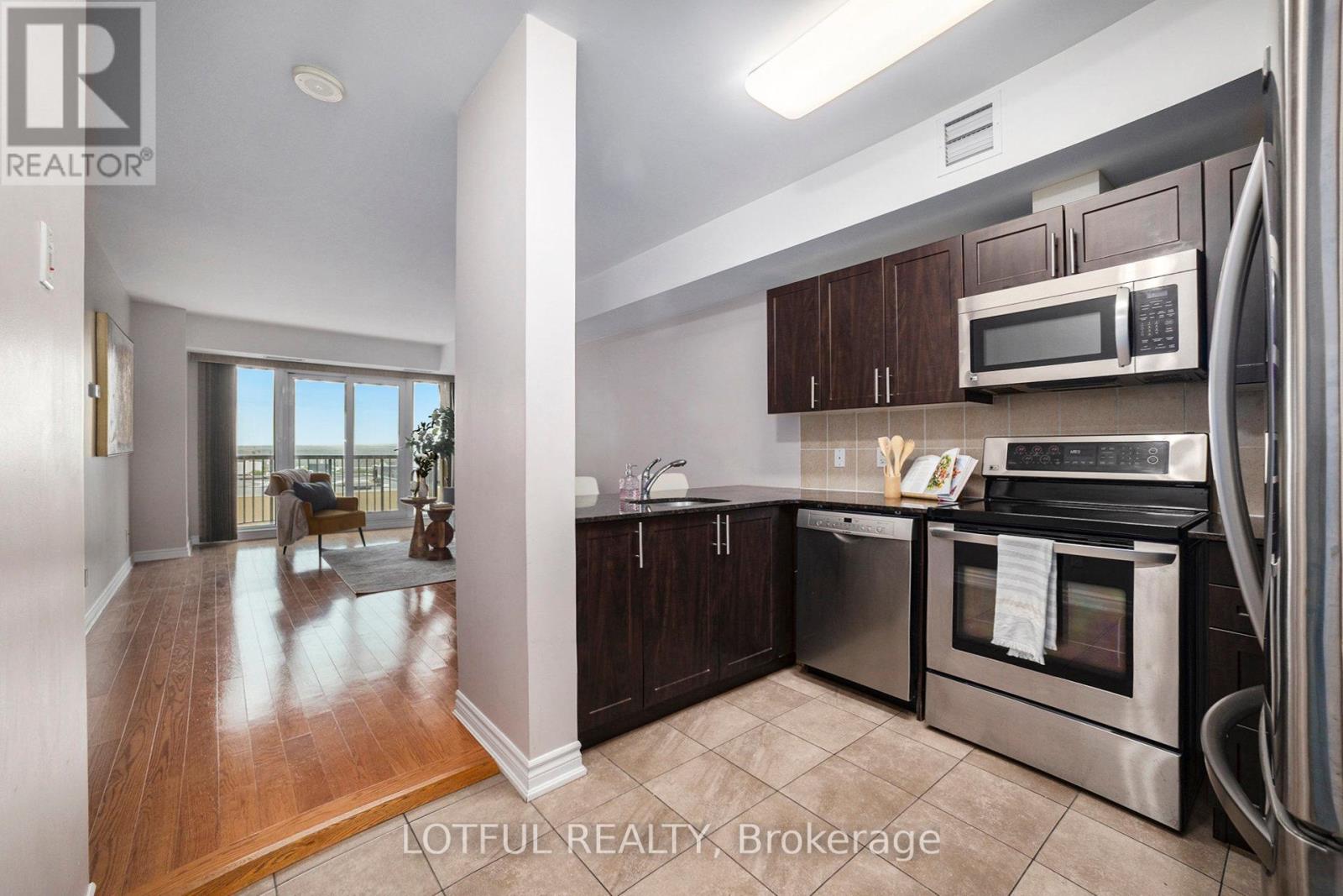 1703 - 234 Rideau Street, Ottawa, Ontario  K1N 0A9 - Photo 14 - X12171881