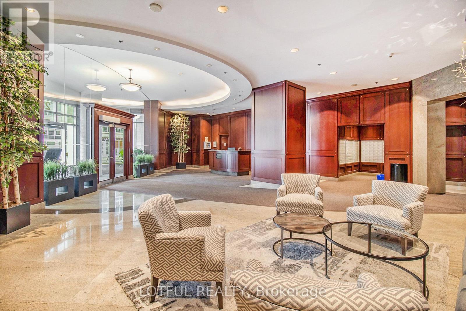 1703 - 234 Rideau Street, Ottawa, Ontario  K1N 0A9 - Photo 4 - X12171881