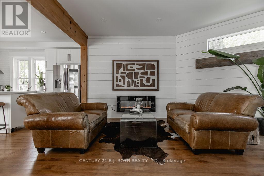 56 Holgate Street, Barrie, Ontario  L4N 2T7 - Photo 22 - S12168091