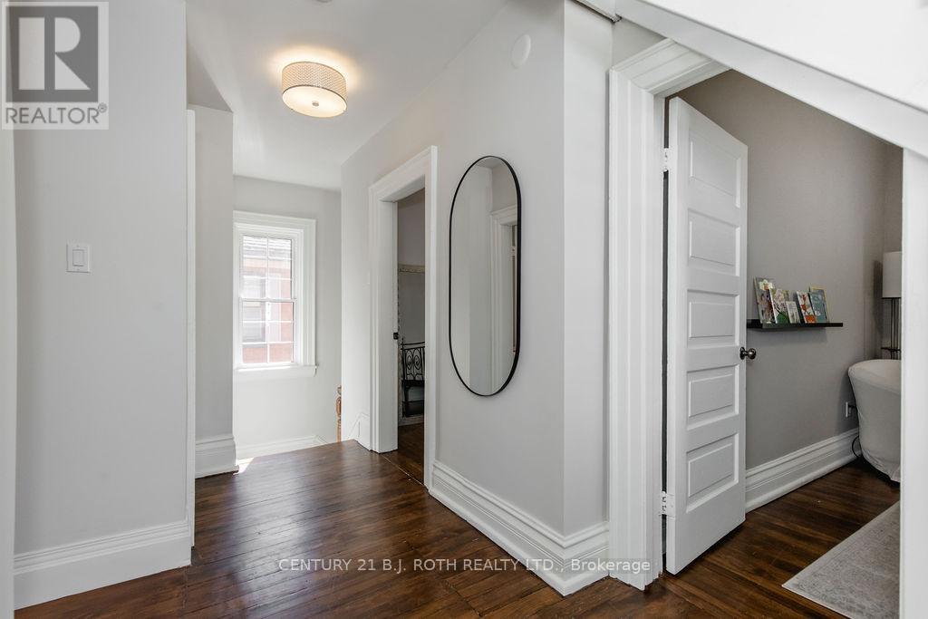 56 Holgate Street, Barrie, Ontario  L4N 2T7 - Photo 29 - S12168091