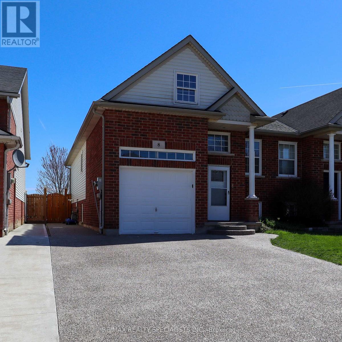 8 Mcbride Drive, St. Catharines (Rykert/vansickle), Ontario  L2S 3Y4 - Photo 1 - X12113422