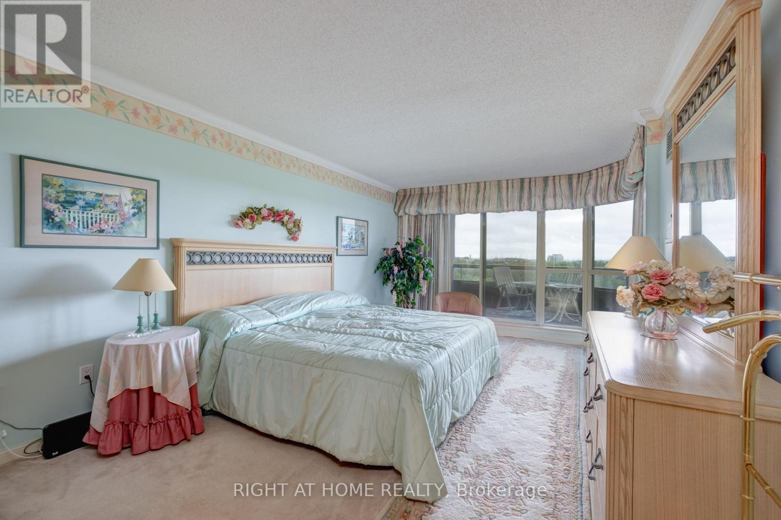 914 - 610 Bullock Drive, Markham, Ontario  L3R 0G1 - Photo 25 - N12169789