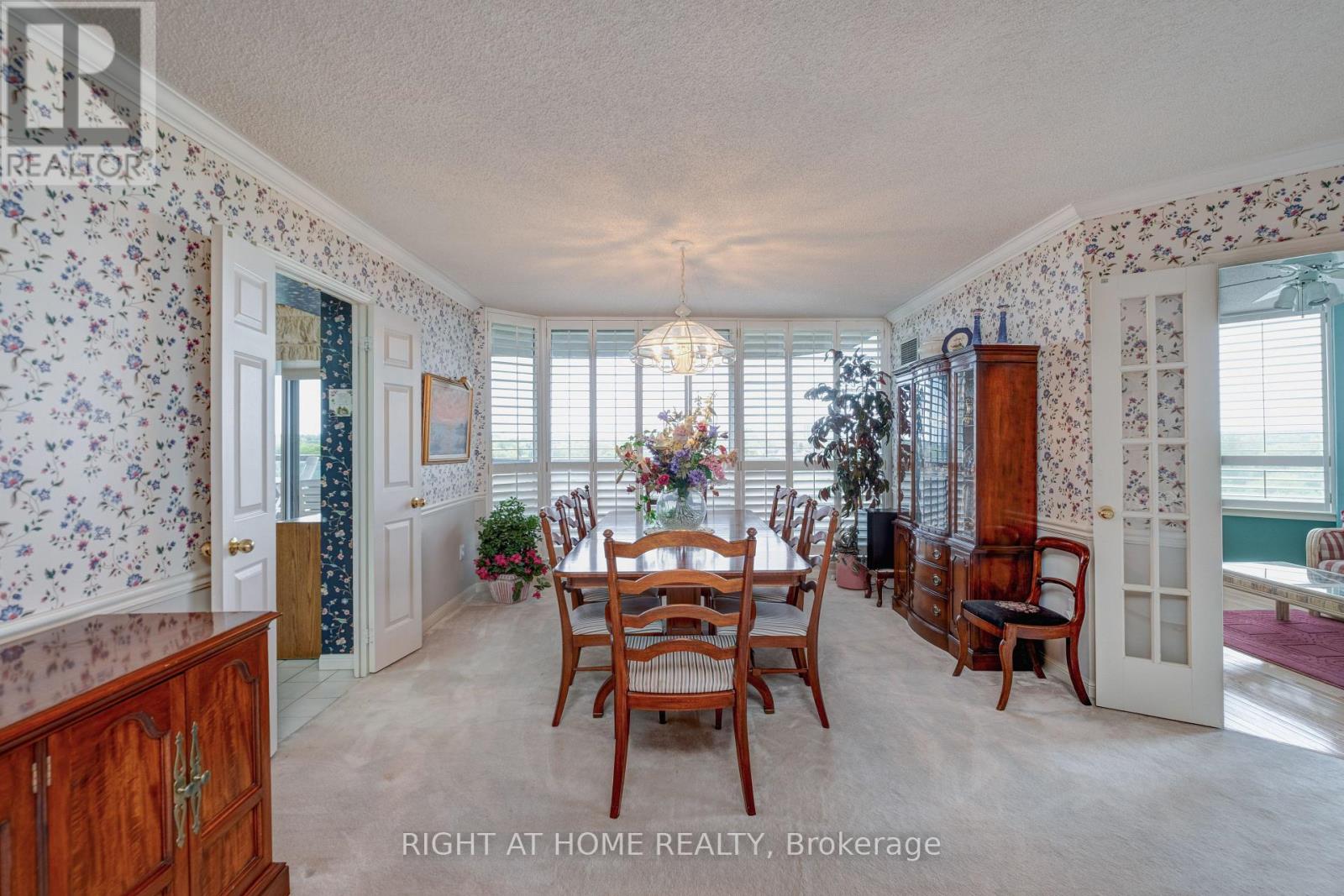 914 - 610 Bullock Drive, Markham, Ontario  L3R 0G1 - Photo 14 - N12169789