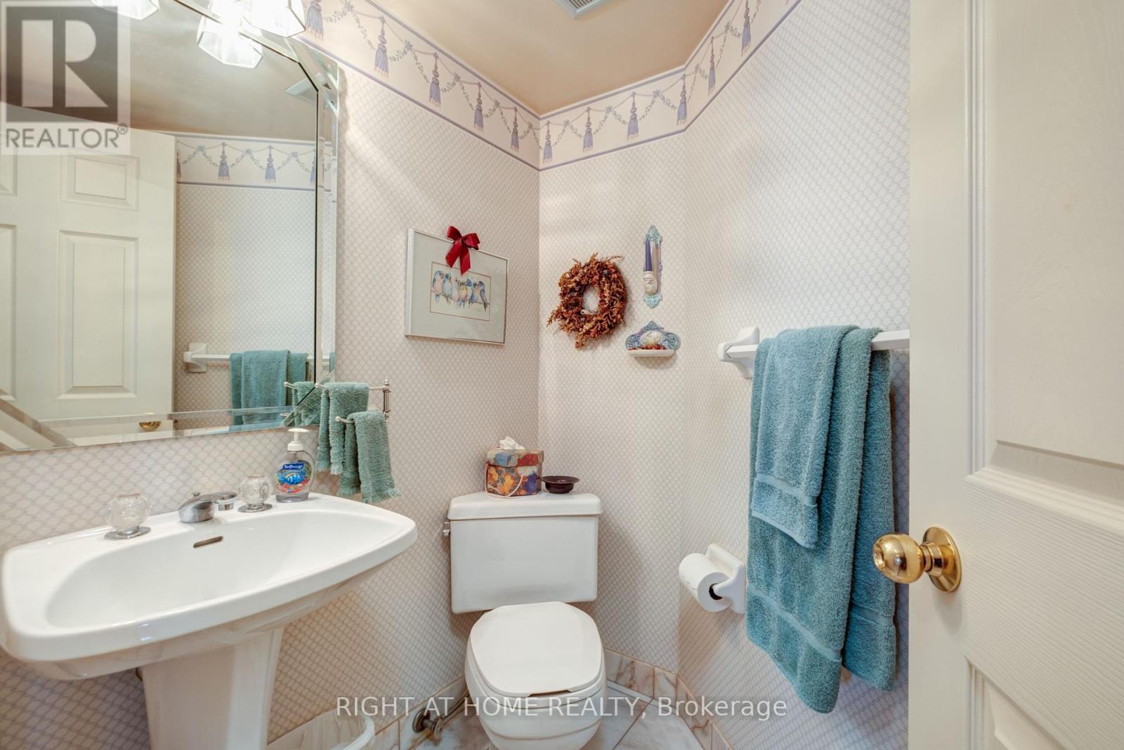 914 - 610 Bullock Drive, Markham, Ontario  L3R 0G1 - Photo 31 - N12169789