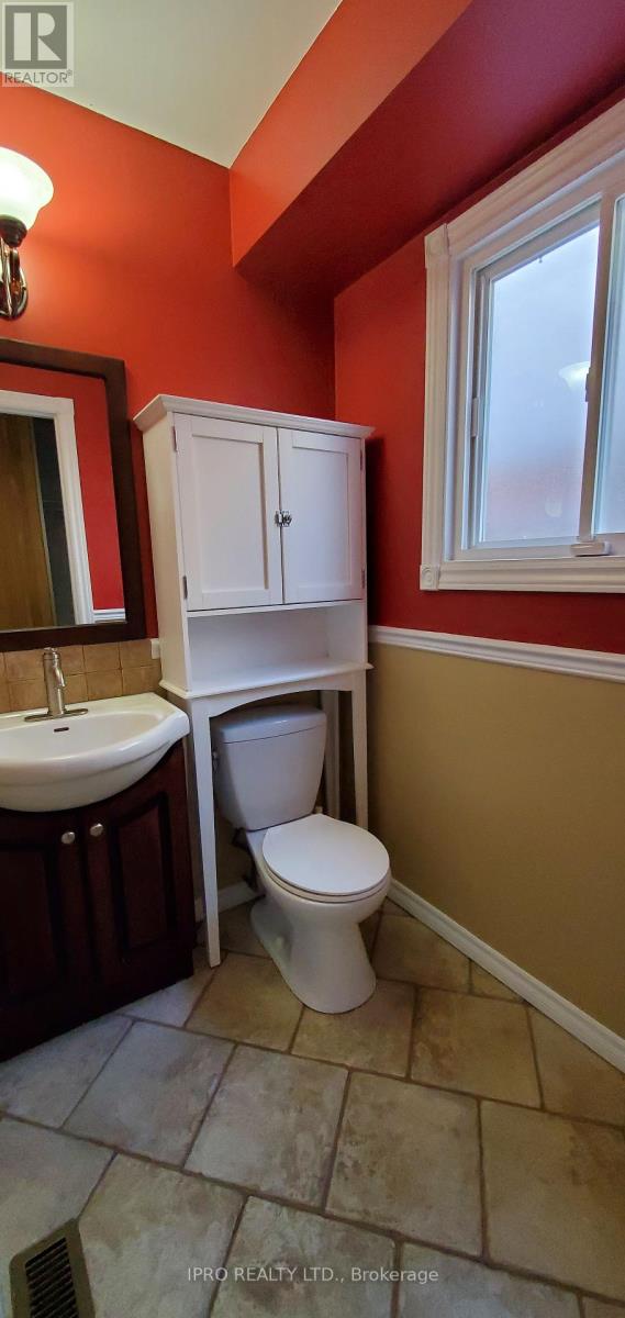 12 Simmons Boulevard, Brampton, Ontario  L6V 3V5 - Photo 15 - W12050860