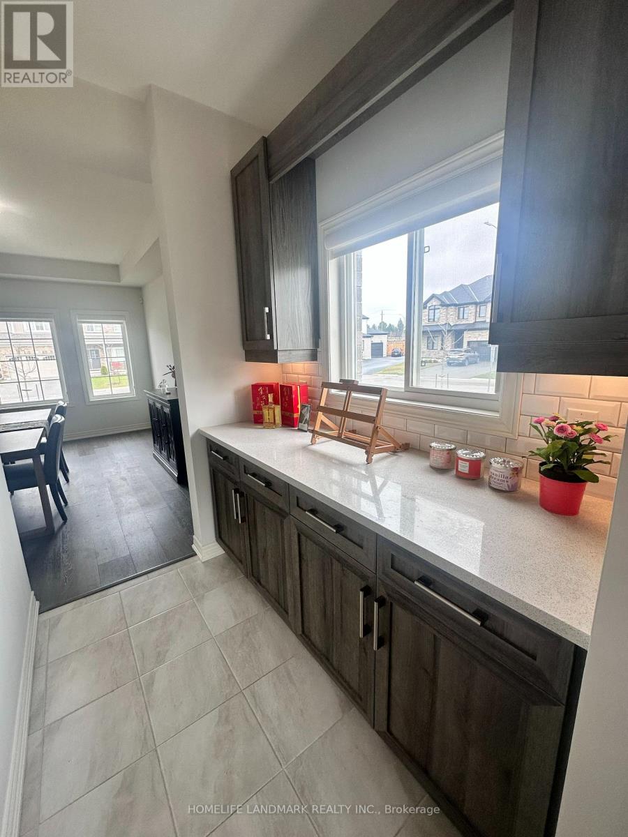 15 Ironwood Court, Thorold (Confederation Heights), Ontario  L2V 0J1 - Photo 10 - X12082630