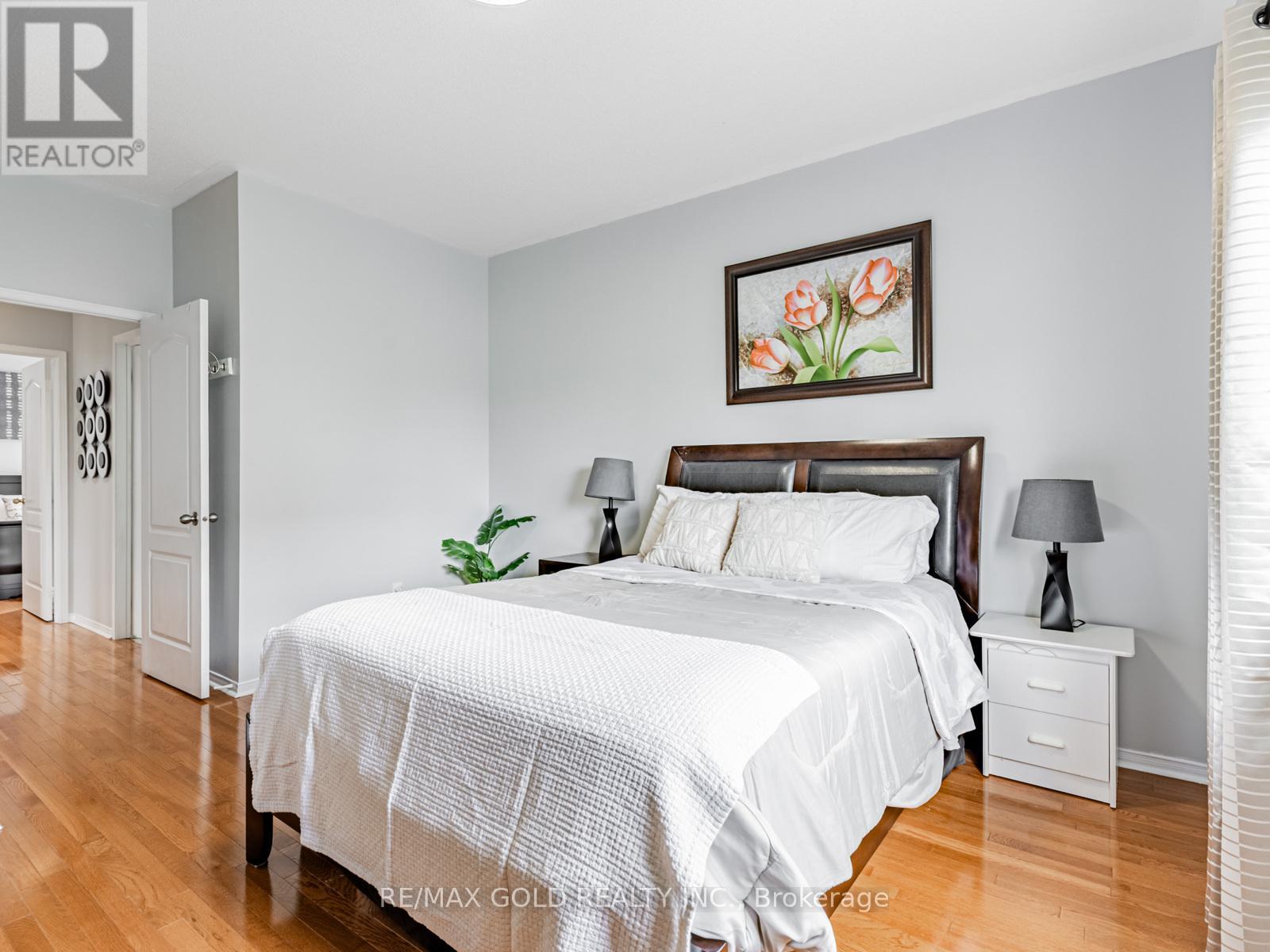 34 Sundridge Street, Brampton, Ontario  L7A 2J9 - Photo 13 - W12171300