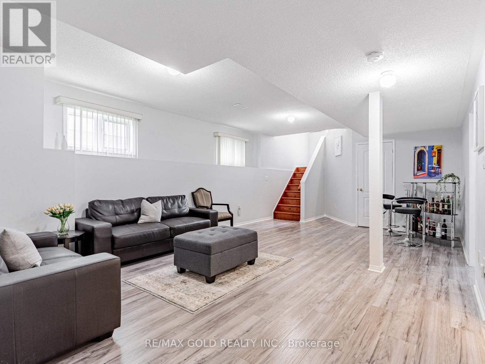 34 Sundridge Street, Brampton, Ontario  L7A 2J9 - Photo 20 - W12171300