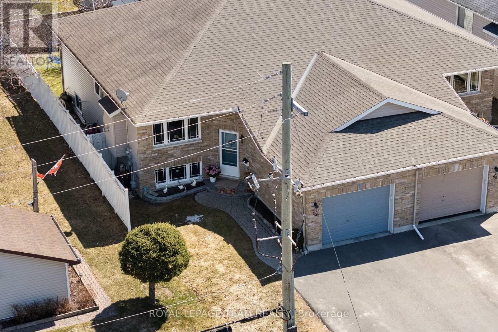 Property at 88 THOMAS STREET S image 3