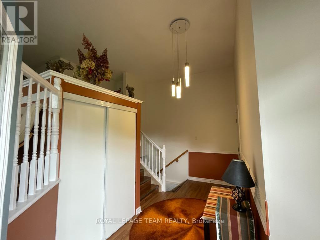 Property at 88 THOMAS STREET S image 5