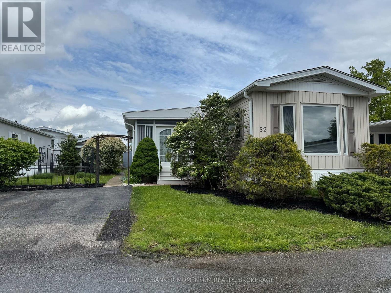Property at 52 - 3033 TOWNLINE ROAD image 3