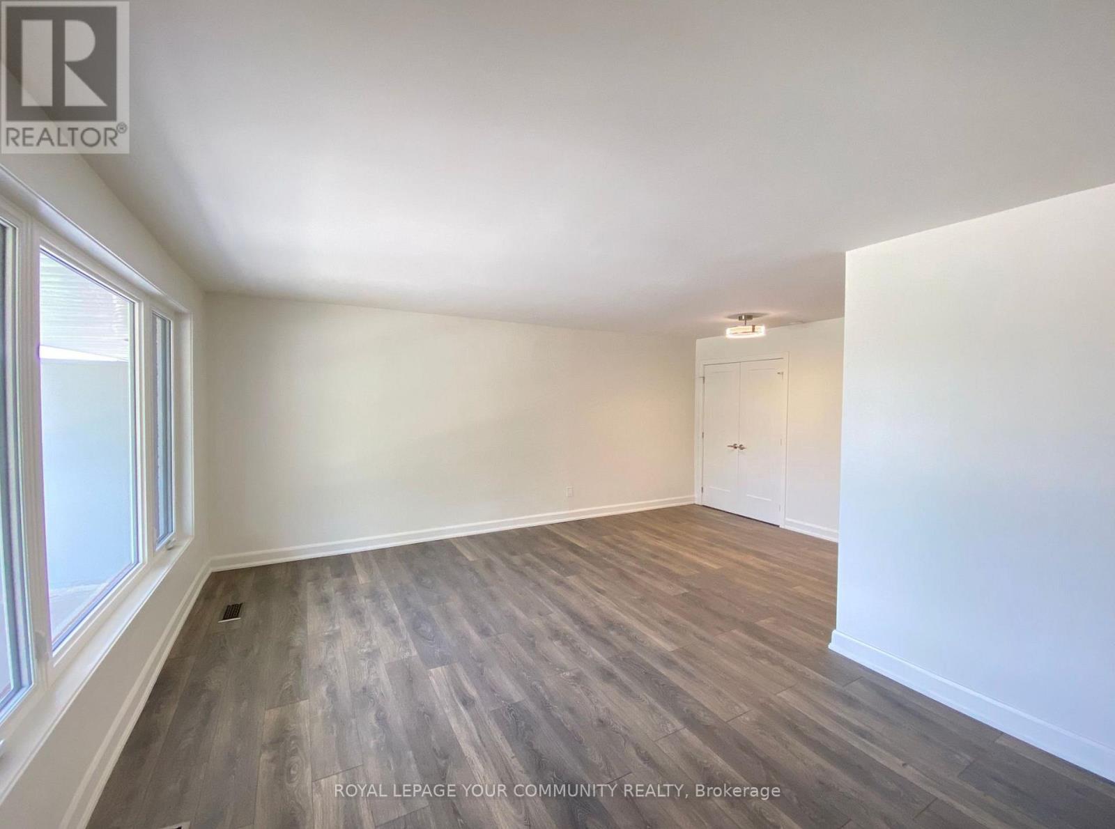 Upper Lvl - 35 Raymond Road, Vaughan, Ontario  L4L 2K9 - Photo 7 - N12165055