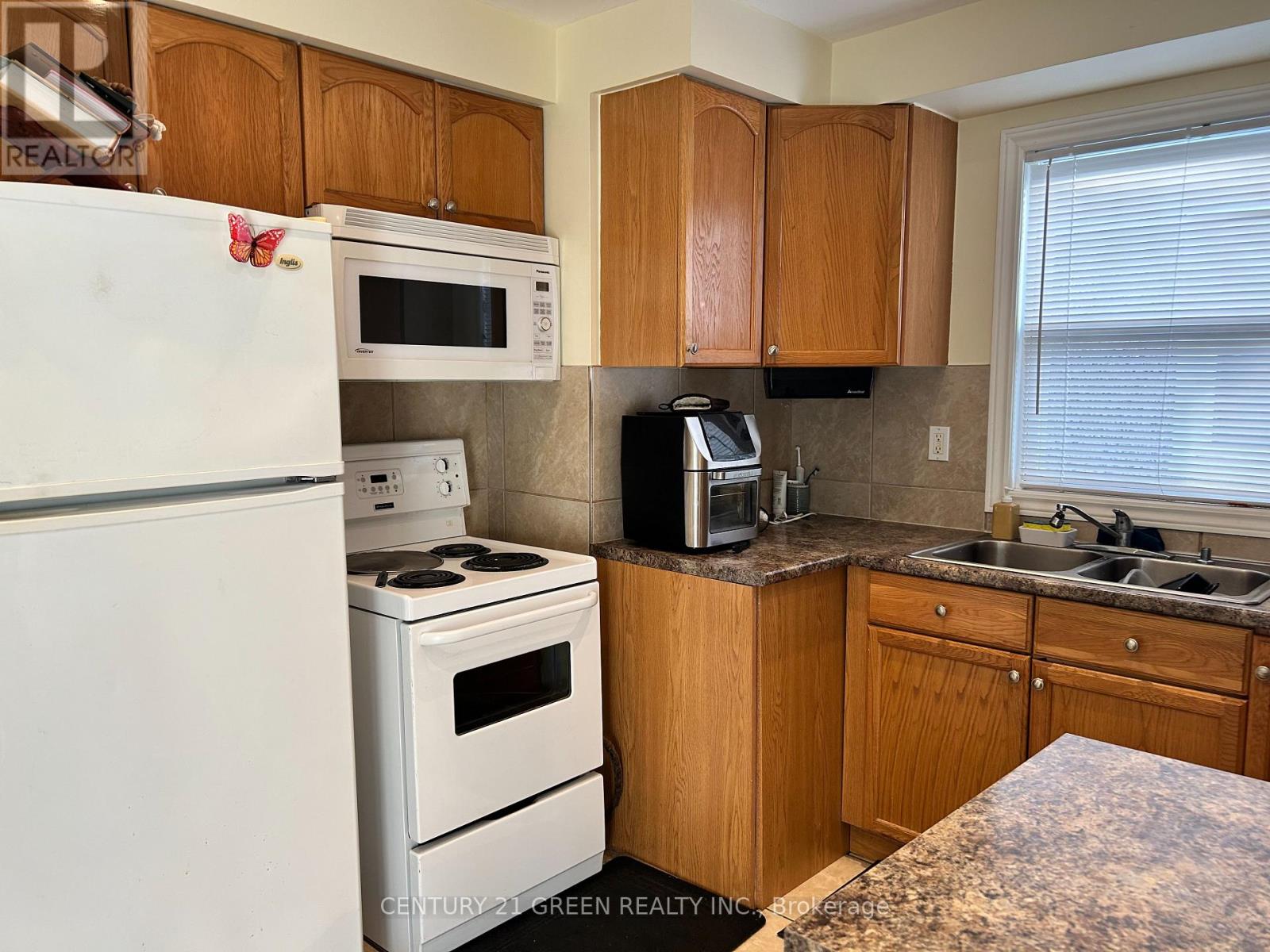 100 Reid Avenue S, Hamilton, Ontario  L8K 3V1 - Photo 4 - X12163127