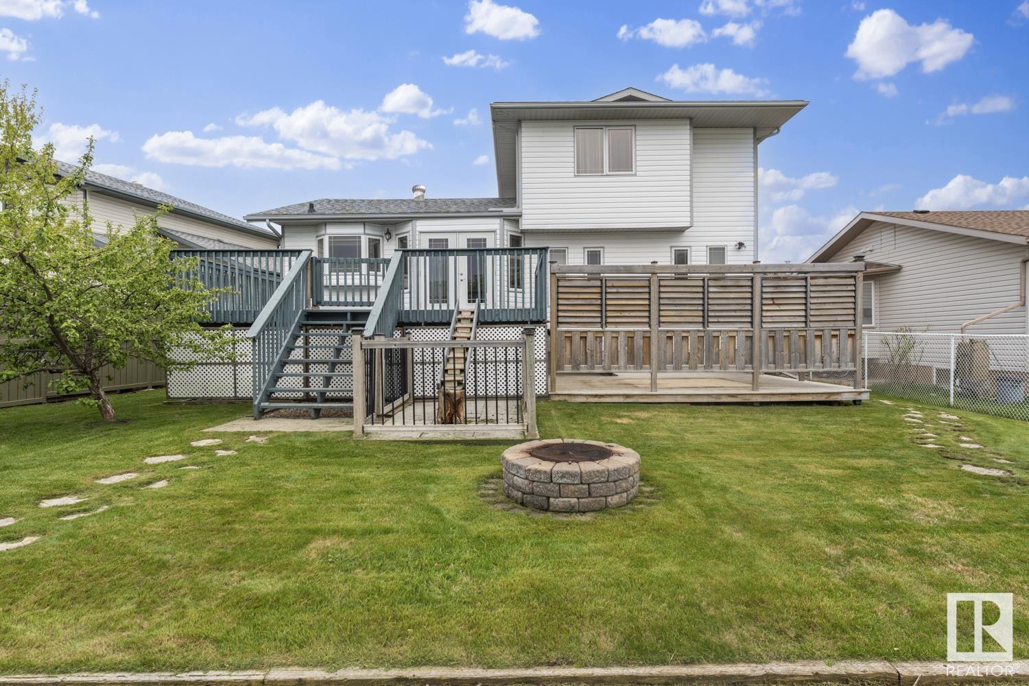 Property at 702 20 AV image 3