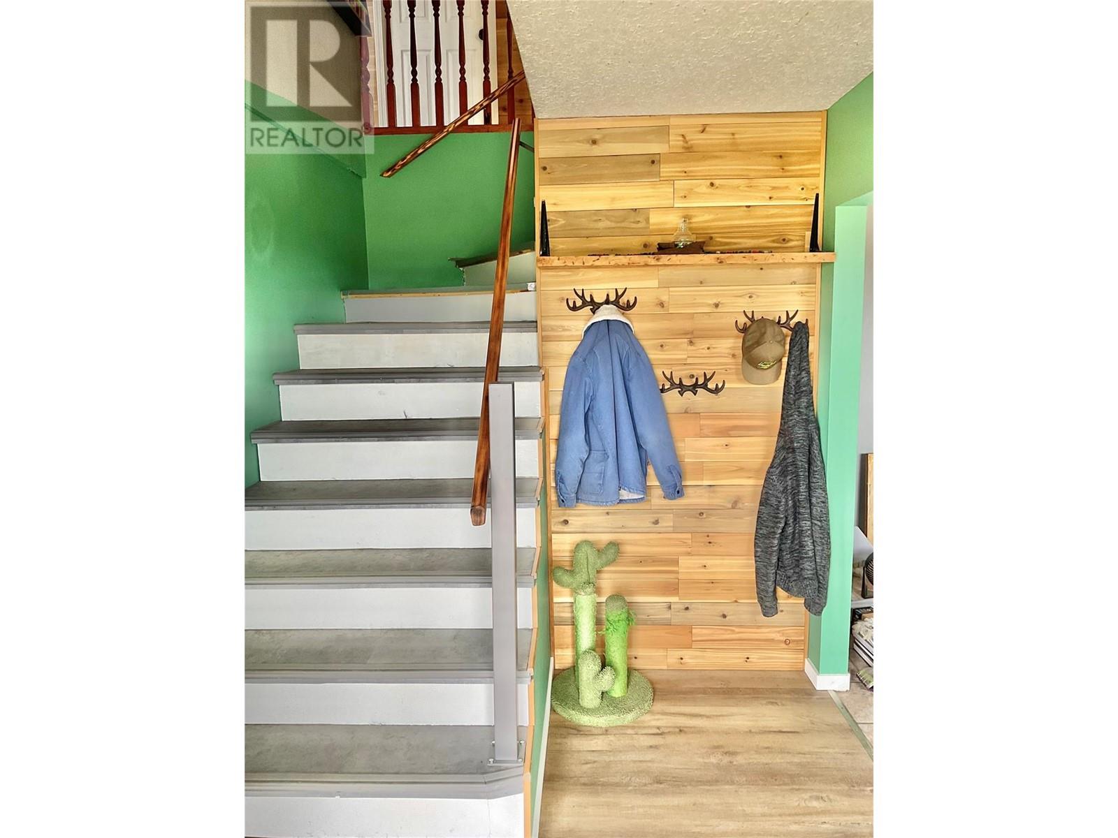1414 Kelly Road, Bridesville, BC V0H1B0