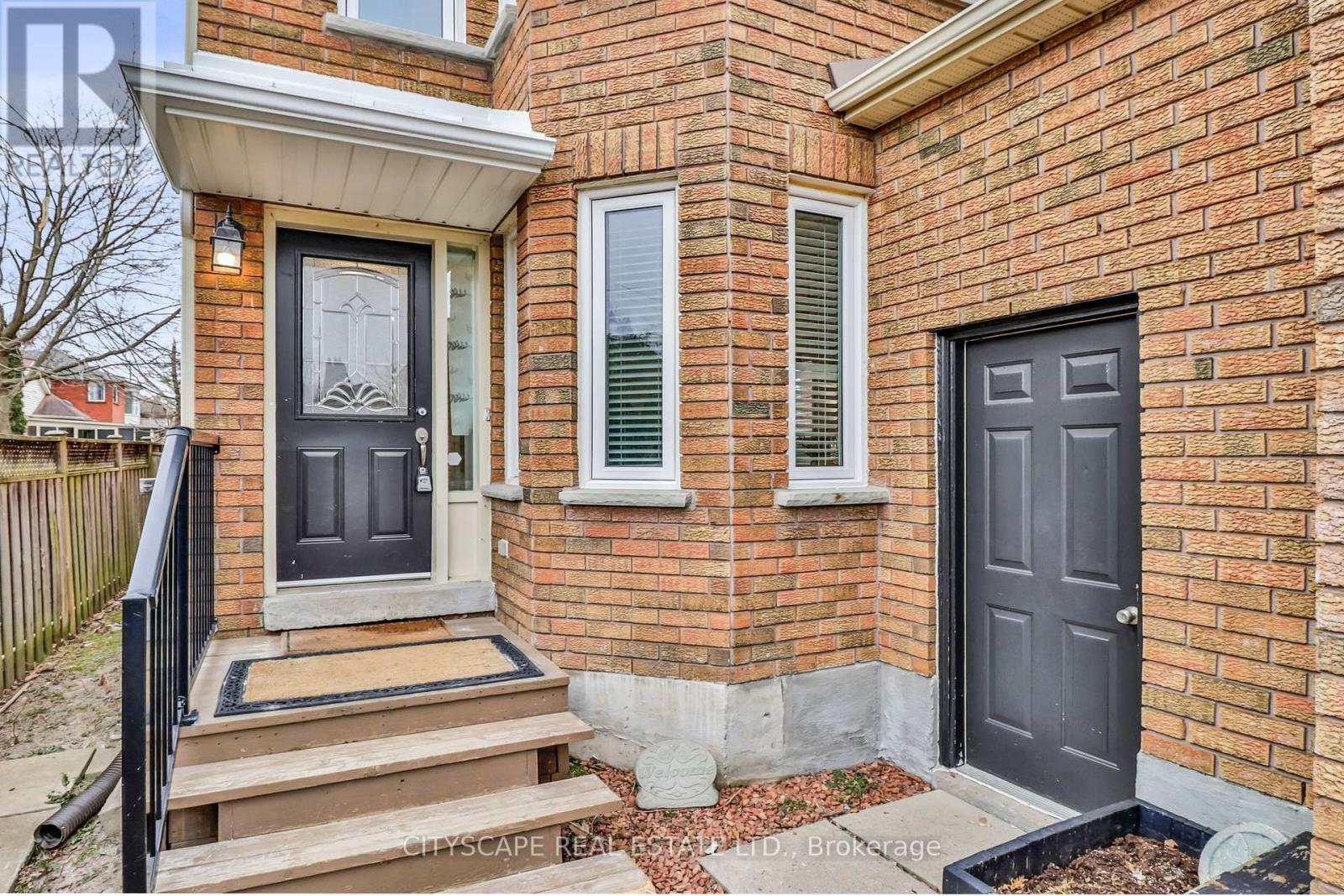 79 Weatherup Crescent, Barrie, Ontario  L4N 7J7 - Photo 5 - S12153353