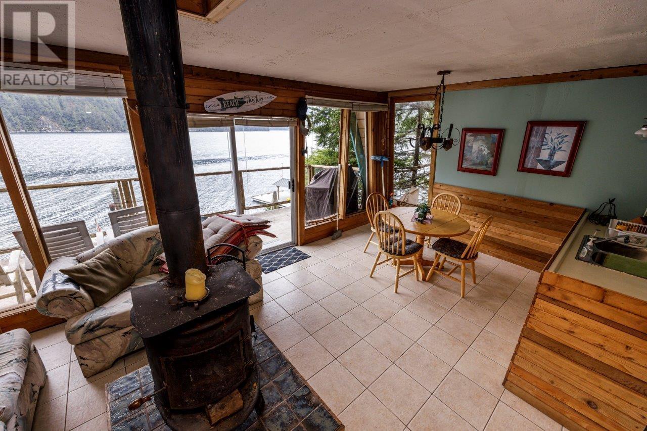 11 East Of Croker Island, North Vancouver, British Columbia  V0V 0V0 - Photo 20 - R2995484
