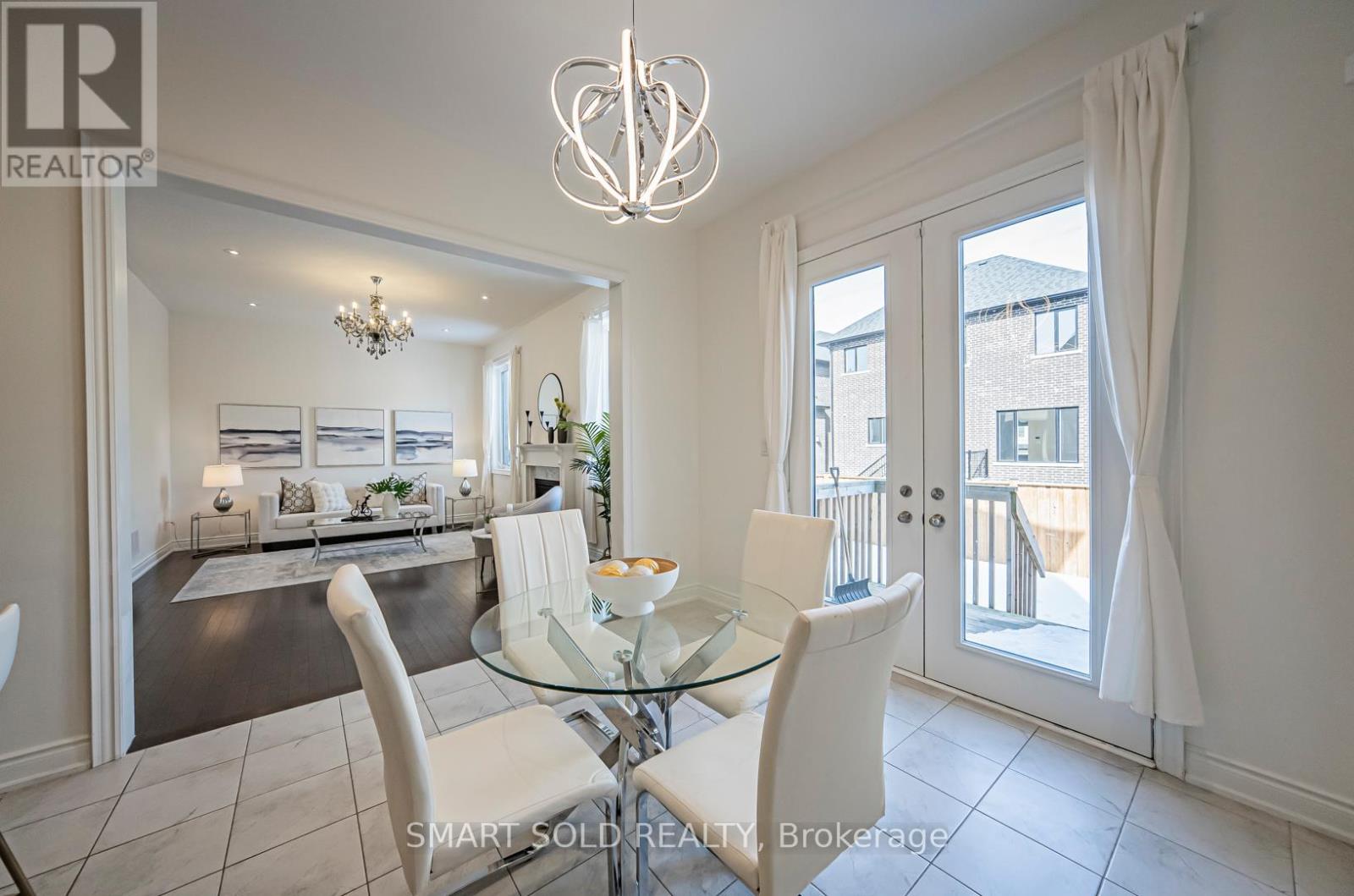 36 Laurier Avenue, Richmond Hill, Ontario  L4E 2Z5 - Photo 17 - N12171901