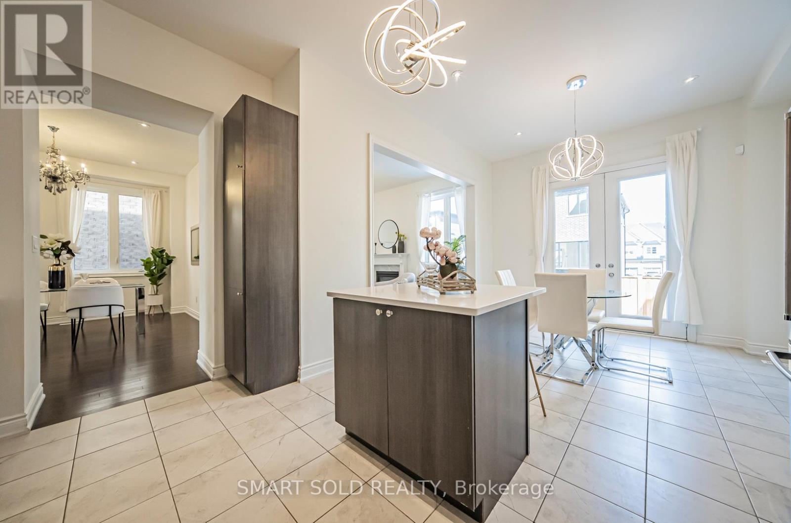 36 Laurier Avenue, Richmond Hill, Ontario  L4E 2Z5 - Photo 23 - N12171901