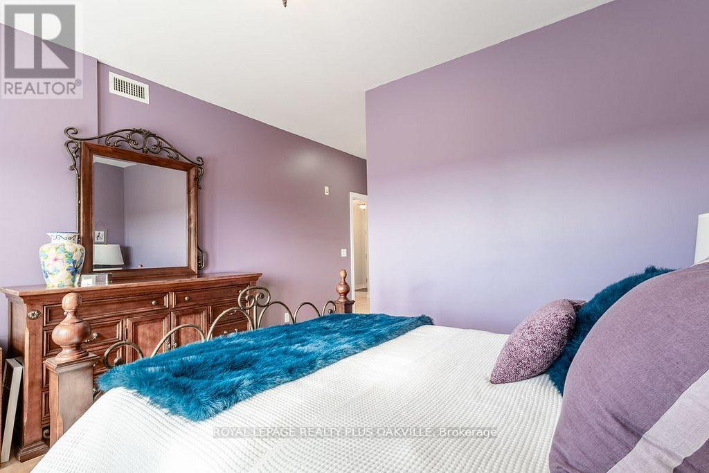 403 - 1499 Nottinghill Gate, Oakville, Ontario  L6M 5G1 - Photo 14 - W12164432