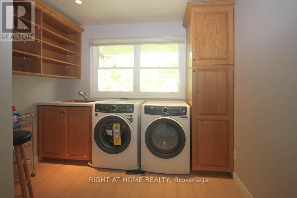 144 Wellington Street, Hamilton, Ontario  L0R 2H0 - Photo 30 - X12131708