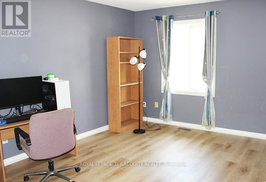 3 - 2021 Sixth Line, Oakville, Ontario  L6H 4S2 - Photo 16 - W12111553