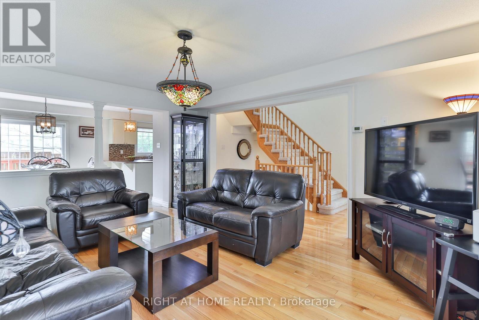 72 Jeremiah Lane, Toronto (Scarborough Village), Ontario  M1J 0A4 - Photo 10 - E12146867