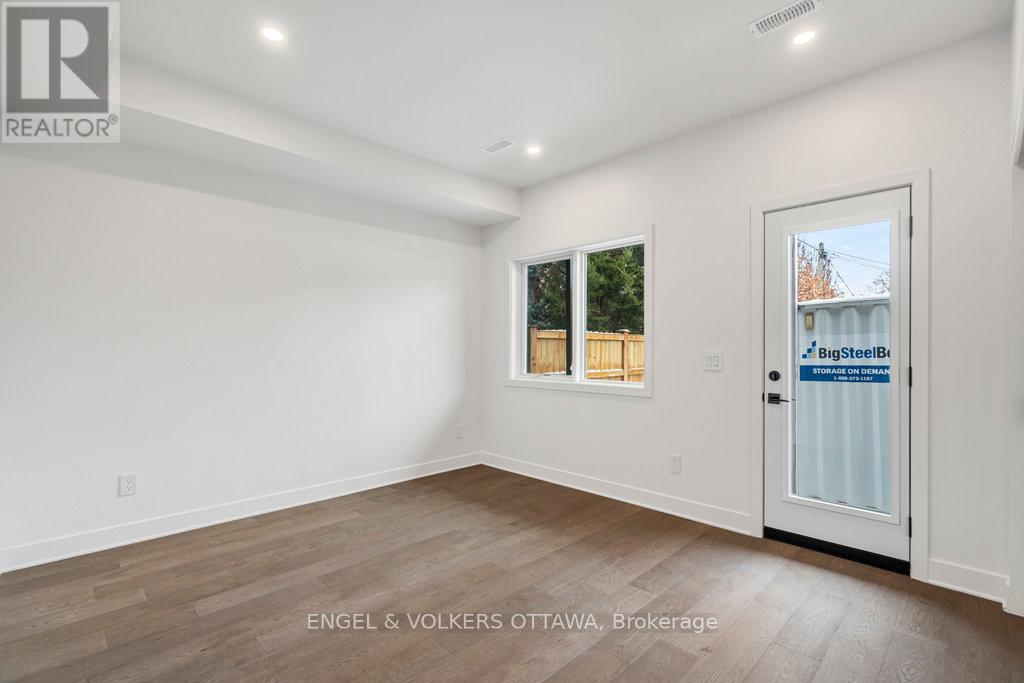 73 Parent Avenue, Ottawa, Ontario  K1N 0E6 - Photo 7 - X12171919