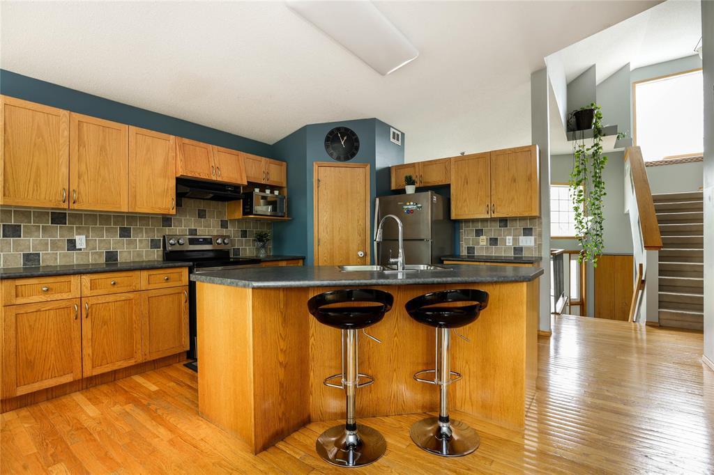 322 Abbotsfield Drive, Winnipeg, Manitoba  R2N 4L1 - Photo 10 - 202512961
