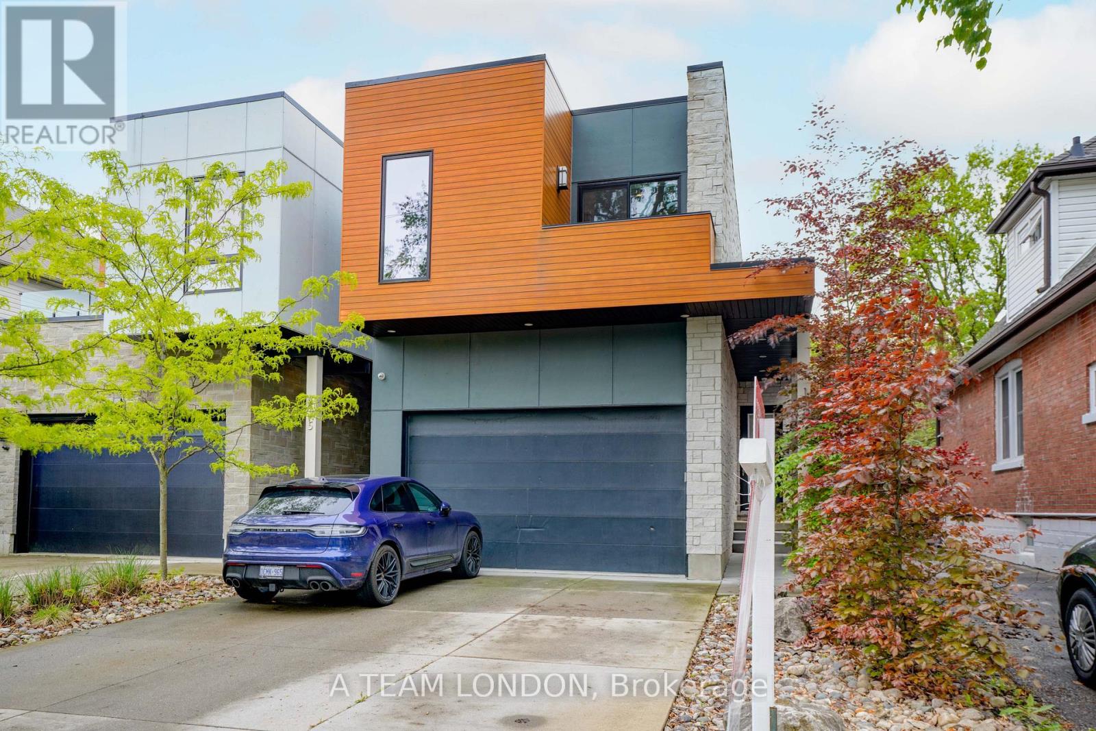 Property at 173 LANGARTH STREET E image 2