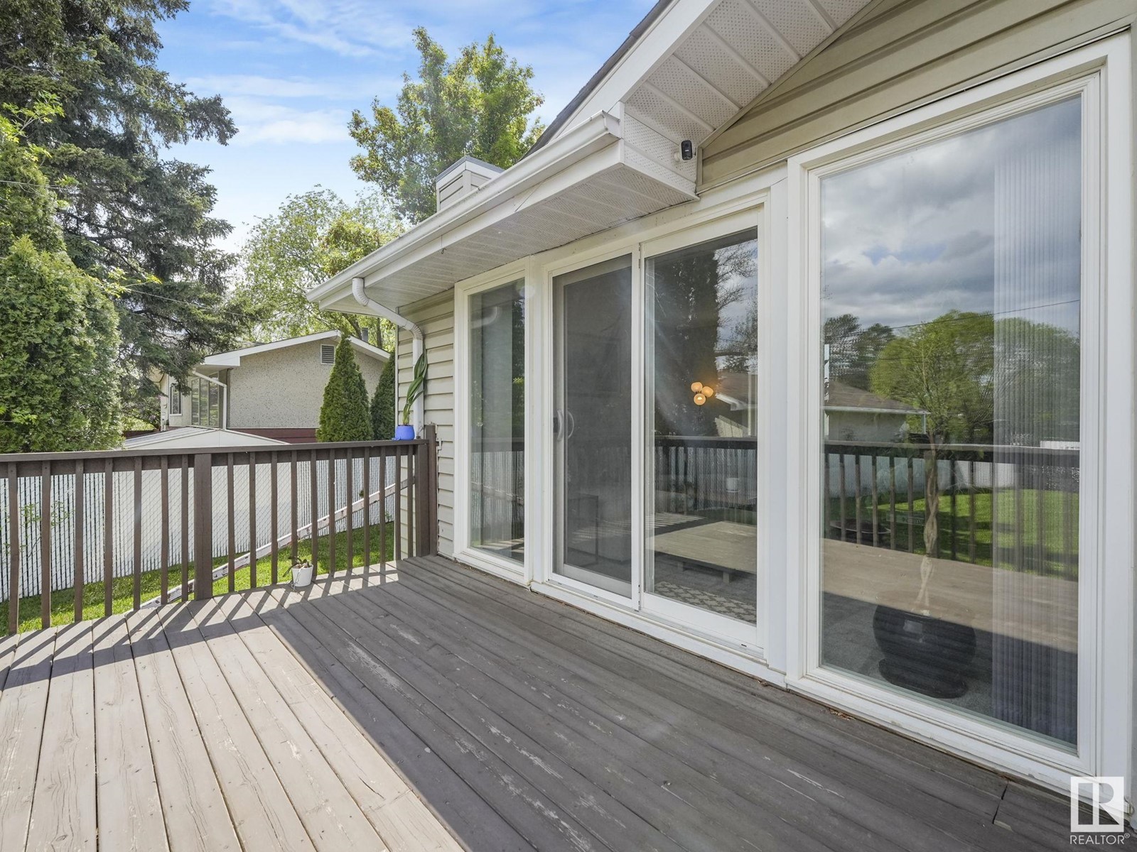 Property at 10741 164 ST NW image 3