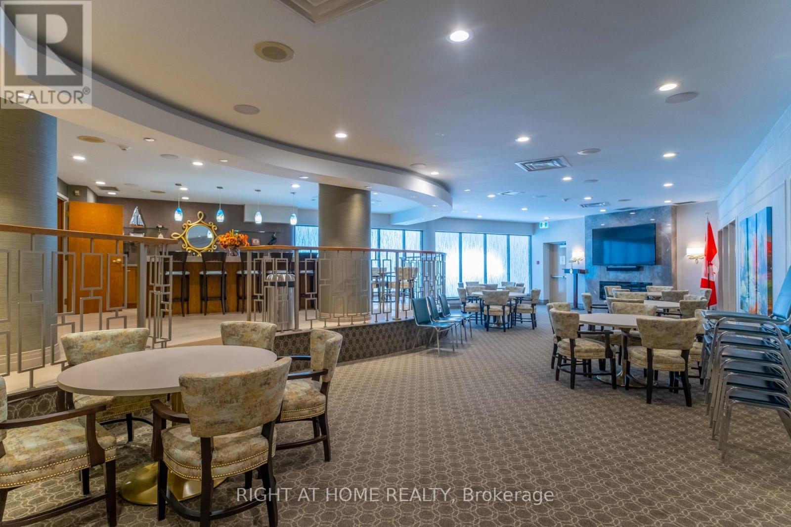 914 - 610 Bullock Drive, Markham, Ontario  L3R 0G1 - Photo 40 - N12169789