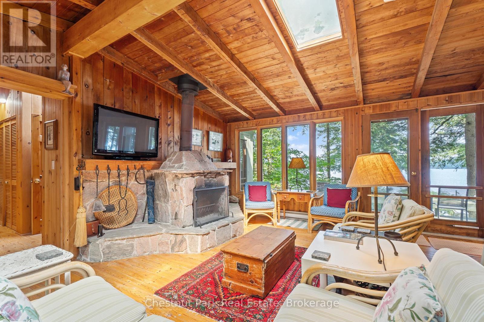 2 - 1029 Ham Road, Muskoka Lakes, Ontario  P0C 1A0 - Photo 6 - X12171935