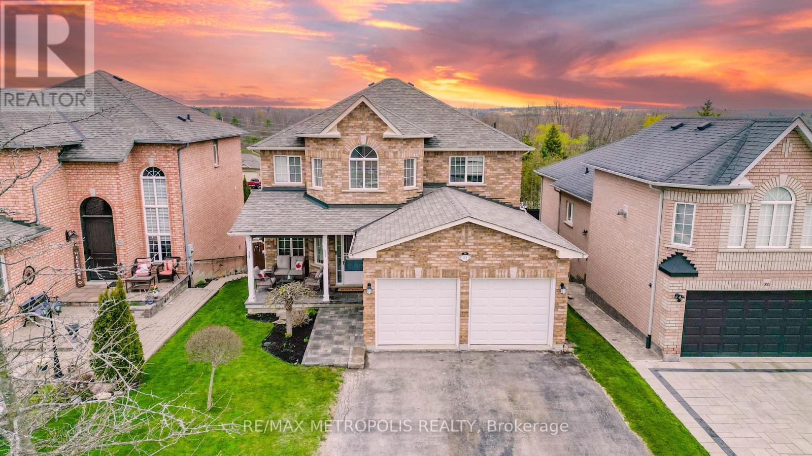 82 Coolspring Crescent, Caledon (Bolton East), Ontario  L7E 2J5 - Photo 2 - W12124206