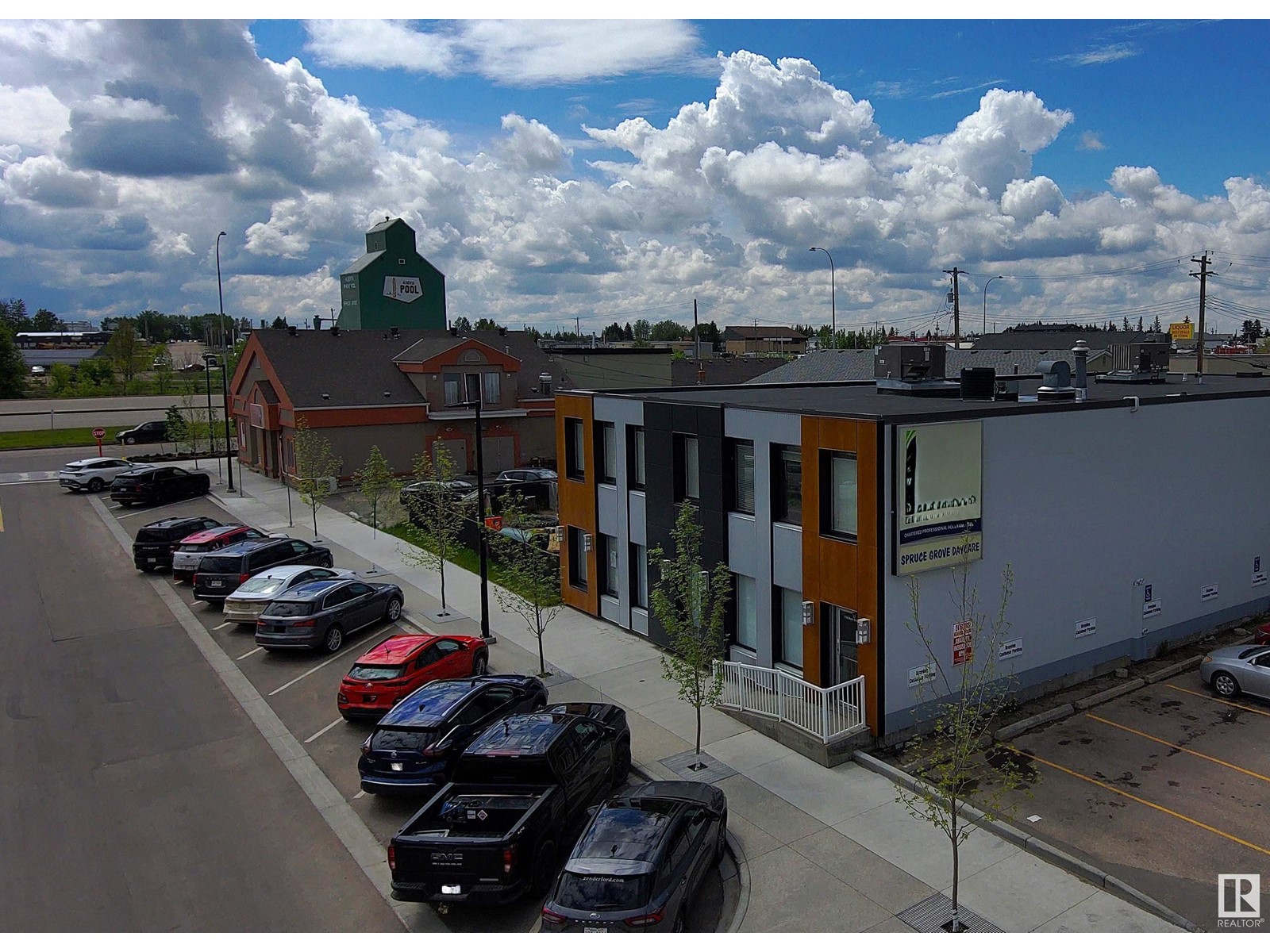 115 Main ST, spruce grove, Alberta