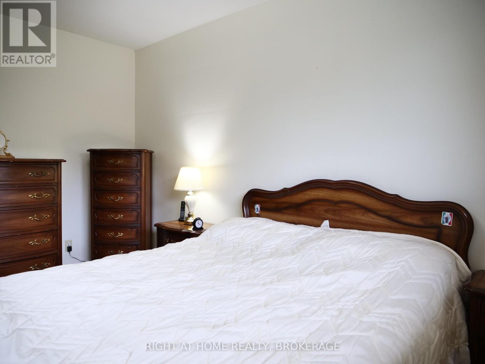 63 Trelawne Drive, St. Catharines, Ontario  L2M 2H1 - Photo 21 - X12159333